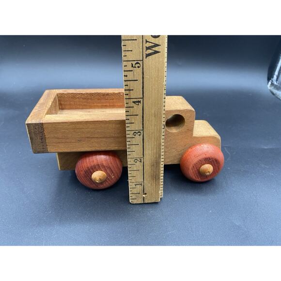 The Montgomery Schoolhouse Inc Vermont Toy Truck Wooden Wheels Turn Freely - Picture 11 of 11